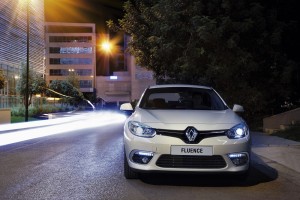 Renault Fluence_White Pearl_1