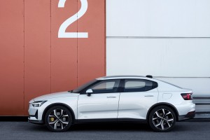 Polestar_2_Side View