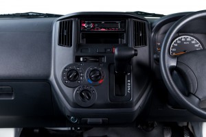 Daihatsu Gran Max_Panel Van_Automatic Transmission_Console_Malaysia