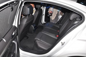 Volkswagen Passat Elegance_Rear Seats