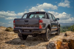 Ford Ranger FX4_13_Rear