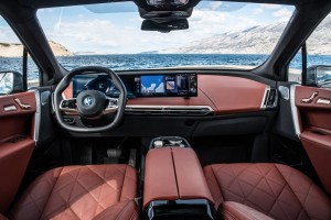 BMW iX_Interior_Infotainment_Screen_Dashboard_Steering