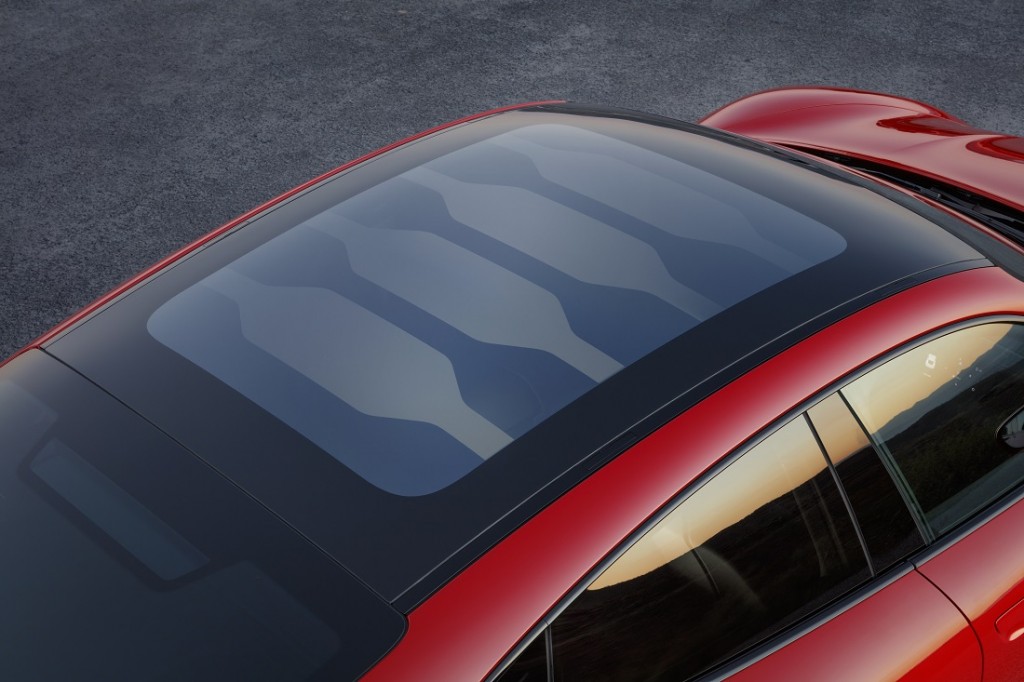 Porsche Taycan GTS_Electric Sunroof_Sunshine Control