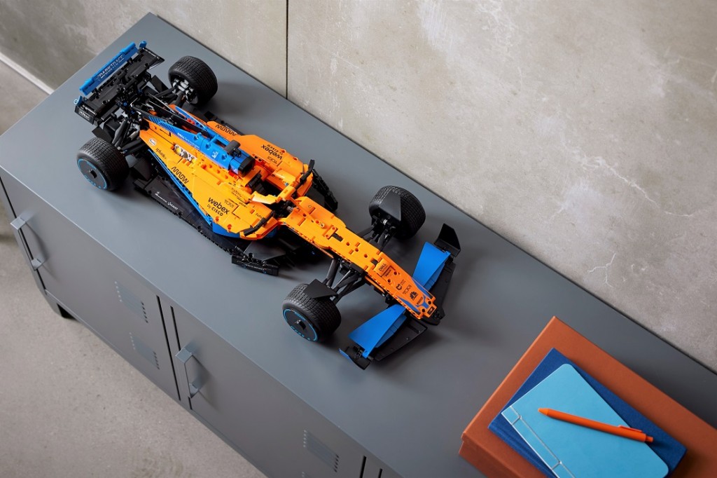 LEGO® Technic McLaren Formula 1™ Race Car_Top