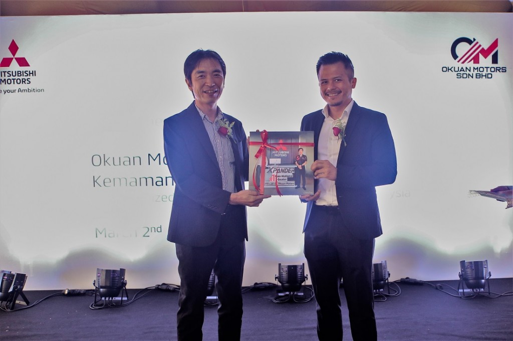 L-R: CEO of MMM Shinya Ikeda; Dealer Principal of Okuan Motors, Jensen Chang.