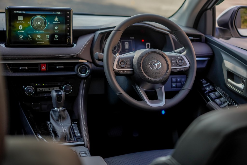 Toyota Vios_1.5G_Steering_Cockpit