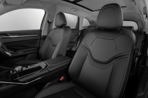 GWM Haval H6 HEV Phantom Black_Interior_Front Seats