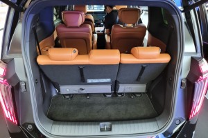 GAC M8_PHEV_Cabin_Seats