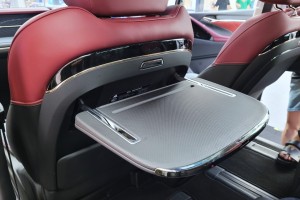 GAC M8 PHEV_Tray Table